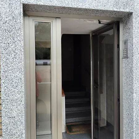 公寓 El Caudalin De 米耶雷斯